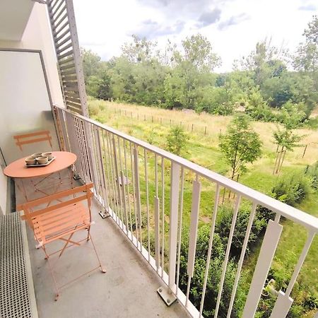 Au Calme Sur Le Canal Et Proche Disney Vaires-sur-Marne Luaran gambar